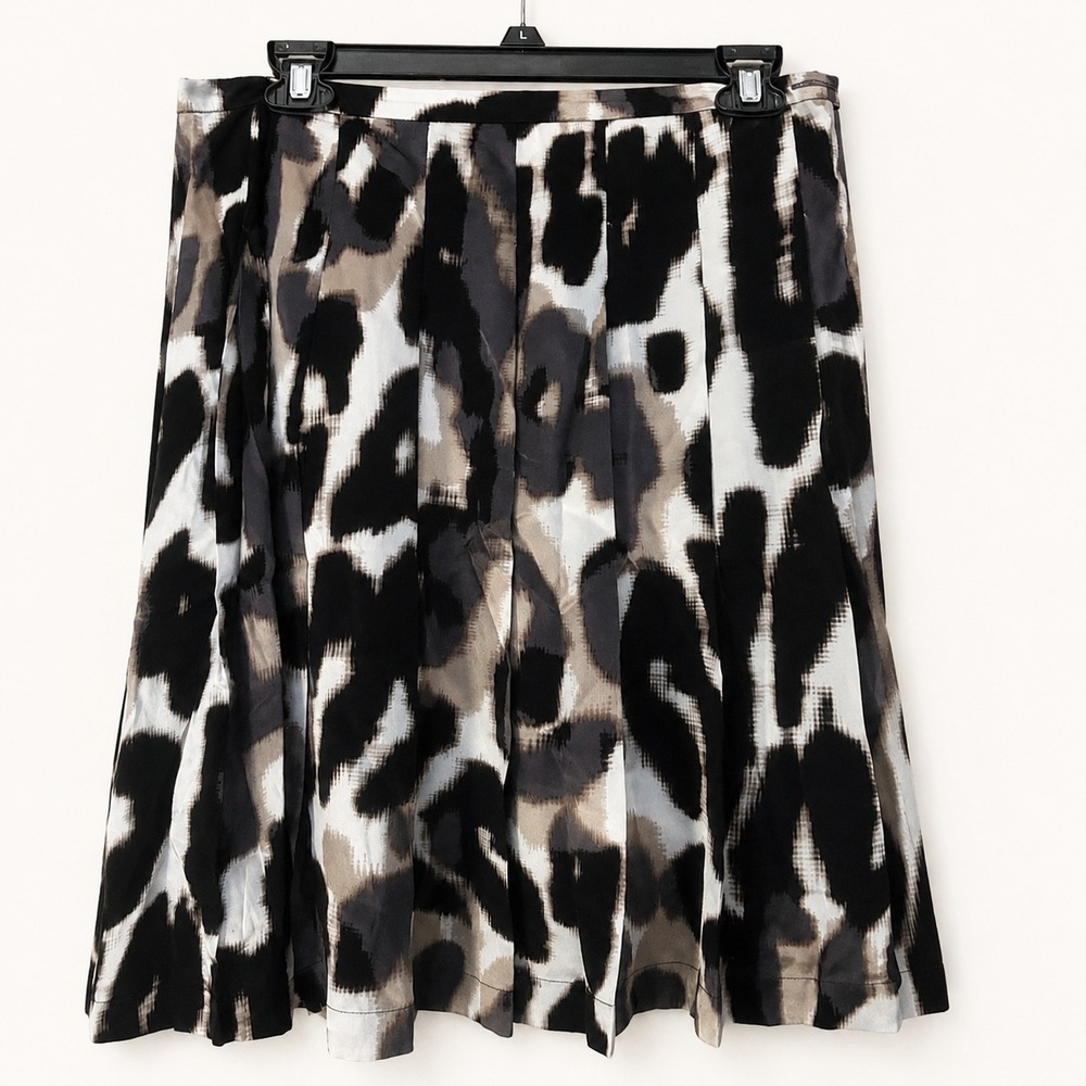 Max Mara Weekend Skirt Size 10 12 Silk Neutral Multi Pleated Luxury Classic